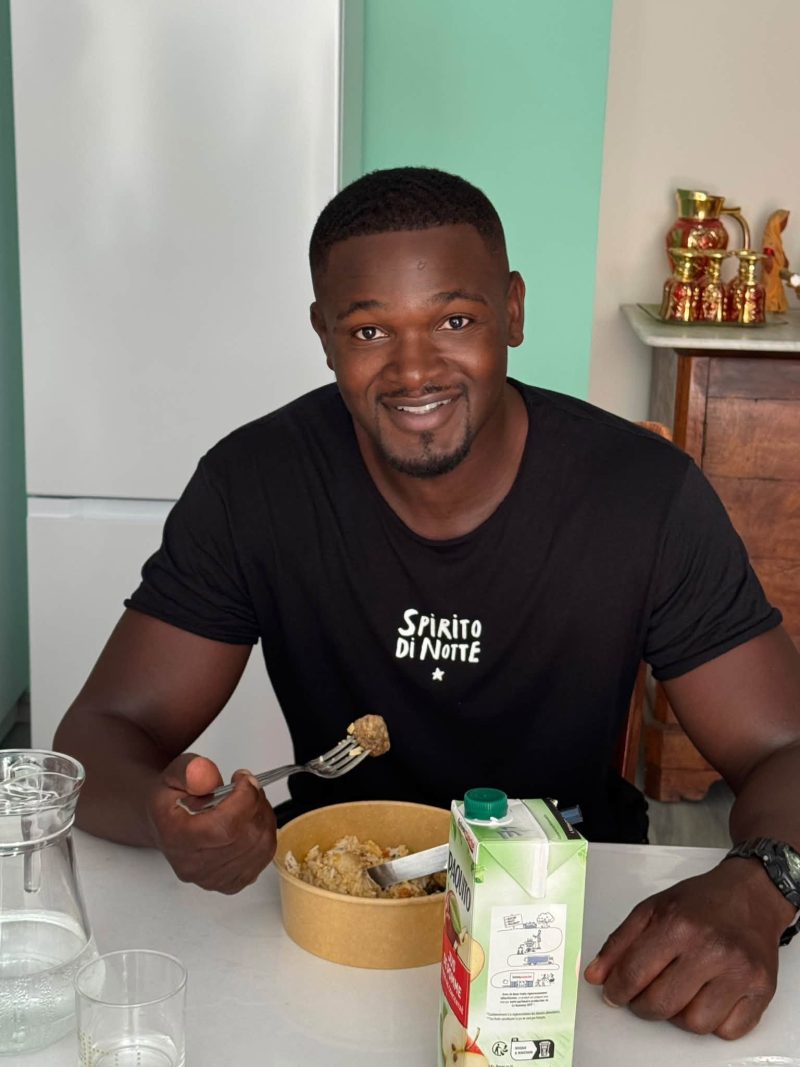 UNE BELLE RÉUSSITE POUR NOTRE BARQUETTE SOLIDAIRE ! ❤️Cette barquette solidaire est bien plus qu’un repas : c’est une façon de faire vivre un projet collectif et solidaire. 🍽️❤️